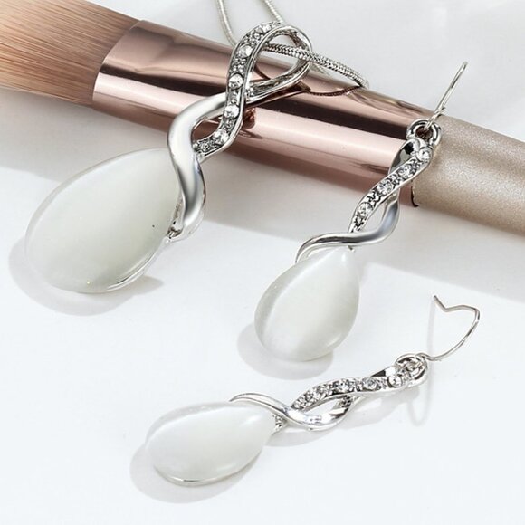 Grey Opal Fashion Necklace and Earring Set - Picture 2 of 3